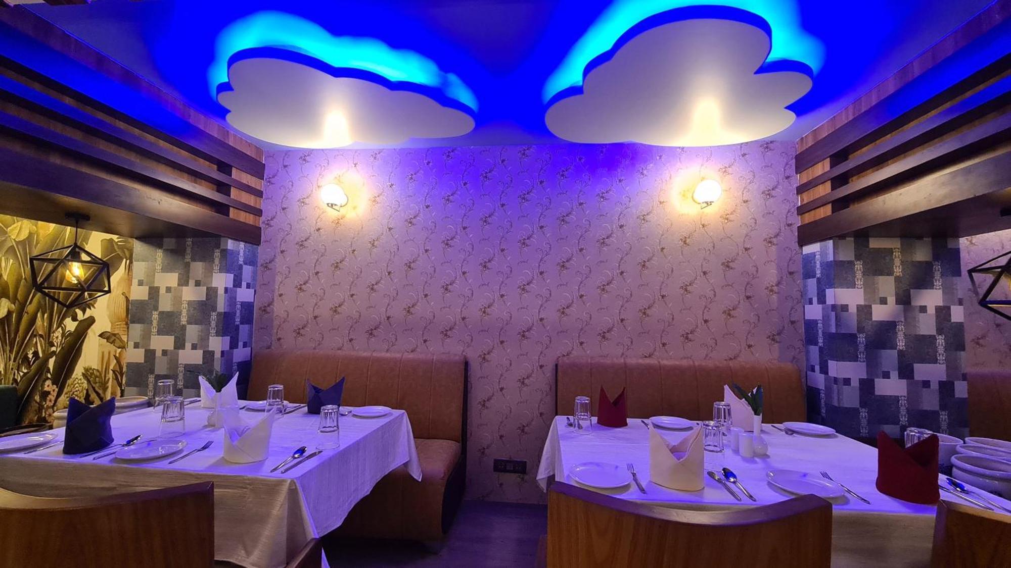 Hotel Eden Karwar Bagian luar foto